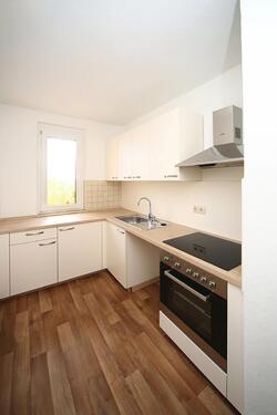 Foto - Helle 2-Raumwohnung mit moderner Einbauküche in ruhiger Wohnlage