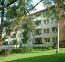*** Gepflegte 2-Zi-Wohnung mit Loggia in beliebter Lage von Essen-Holsterhausen **