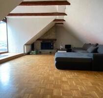 3 Zimmer DG Wohnung - 500,00&nbsp;EUR Kaltmiete, ca.&nbsp; 65,00&nbsp;m&sup2; in Kemnath (PLZ: 95478)