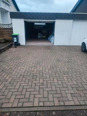 Foto - Gepflegte Garage(Schmelz) mit Stellplatz (ab sofort frei)