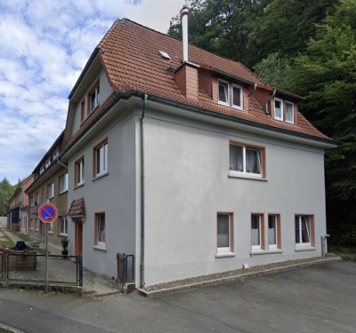 Foto - MFH mit vier Wohneinheiten und zwei Garagen in top Lage