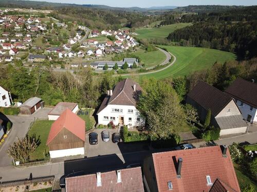 Foto - Großes Landhaus - großzügiger Garten - herrliche Aussicht