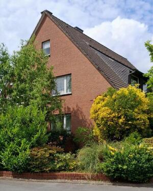 Foto - Großzügiges und vielseitig nutzbares Ein-Zweifamilienhaus