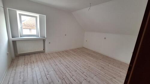 Foto - 4 Zimmer Dachgeschoßwohnung in Steimel