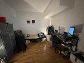 Foto - Ein Zimmer mit Bad und kochnisch