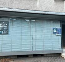 Gewerbe Büro Praxis Ladenlokal - 600,00 EUR Kaltmiete, ca.  70,00 m² in Saarlouis (PLZ: 66740)