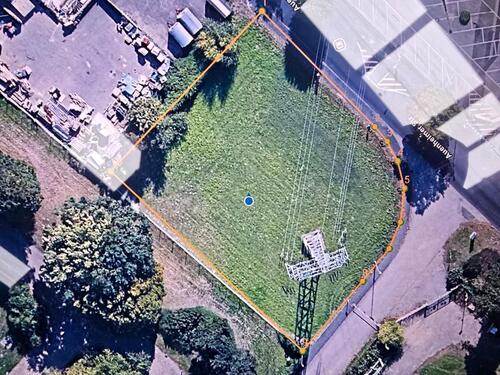 Foto - Außenstellfläche eingezäunt & Videoüberwacht