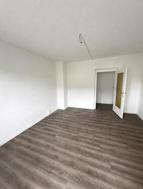 Foto - 3 Raum Wohnung mit Balkon - 540,00&nbsp;EUR Kaltmiete, ca.&nbsp; 63,00&nbsp;m&sup2;