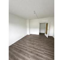 3 Raum Wohnung mit Balkon - 540,00&nbsp;EUR Kaltmiete, ca.&nbsp; 63,00&nbsp;m&sup2; in Wildenfels (PLZ: 08134)