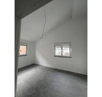 Freistehende 3-Zimmer-Maisonettewohnung auf zwei Etagen - Lampertheim