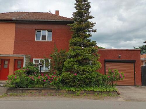 Foto - Neuer Preis, Doppelhaushälfte, Garten, ruhige Siedlung Garage