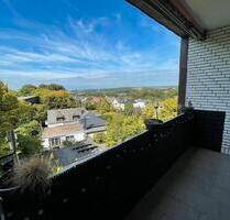 Top Lage sonnige, sanierte 4 - Zimmer Wohnung mit Balkon - Wuppertal Eckbusch Top Lage sonnige, sanierte 4 - Zimmer Wohnung mit Balkon - Wuppertal Eckbusch