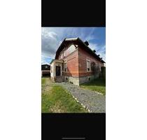 Doppelhaushälfte zu verkaufen - 75.000,00&nbsp;EUR Kaufpreis, ca.&nbsp; 113,00&nbsp;m&sup2; in Adorf/Vogtland (PLZ: 08626)