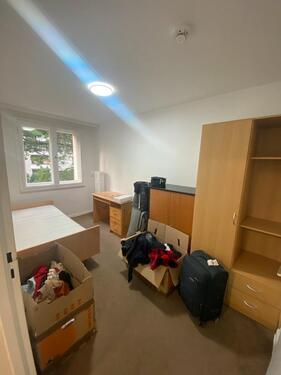 Foto - Frau -WG Zimmer für Frauen - 550,00 EUR Kaltmiete,