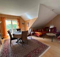 Ansprechende Dachgeschosswohnung mit Sonnenbalkon u Gartenanteil - Künzell