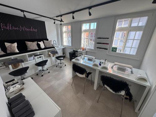 Foto - Eingerichtetes Kosmetikstudio zur VermietungÜbername