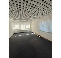 Ca. 100m2 moderne Bürofläche - 7,00&nbsp;EUR Kaltmiete, ca.&nbsp; 6,00&nbsp;m&sup2; in Fröndenberg (Ruhr) (PLZ: 58730)