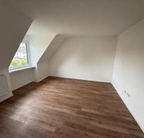 Erstbezug nach Sanierung: Moderne 2-ZKB mit Garten & Top-Anbindung (Nähe VW Baunatal) - Kassel Niederzwehren