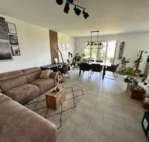 Attraktive 3-Zimmer-Erdgeschosswohnung mit Terrasse & Garten - Hepberg