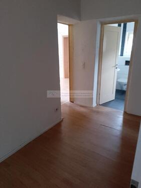 Foto - Zentral wohnen am Stadtpark – großzügige 56-Zimmer-Wohnung in Marktredwitz zu vermieten