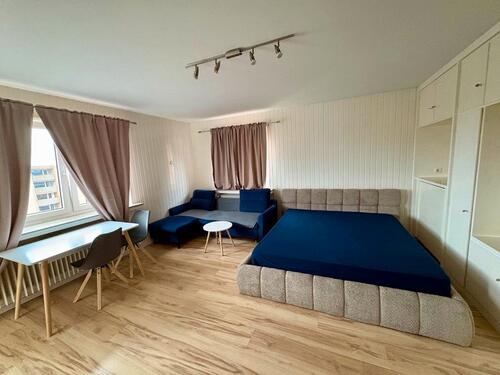 Foto - Wohnen mit Möbeln- Schwimmbad und Sauna