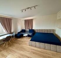 Wohnen mit Möbeln- Schwimmbad und Sauna - Hannover Mitte