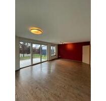 Helle 3,5-Zimmer Erdgeschosswohnung mit Terrasse - Gemmrigheim