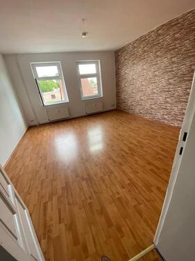 Foto - Geräumige 3-Zimmer-Wohnung mit EBK und Schuppen in Luckenwalde