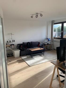 Foto - Helle 1,5-Zimmer Wohnung in Düsseldorf-Wersten (möbliert) – Unter