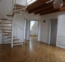 3 Zi-Galerie-Wohnung Gerbrunn nahe WÜ-Hubland-Uni - Würzburg Steinbachtal
