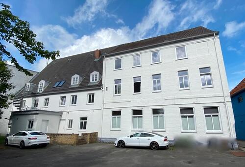 Foto - Vollständig modernisiertes Büroensemble im EG! 5 Räume mit insgesamt 125 qm! Zentral in Schleswig!