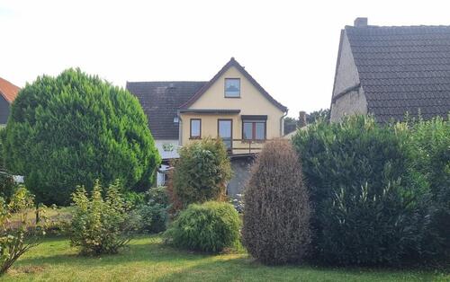 Foto - Charmantes Einfamilienhaus mit Garten – viel Potenzial