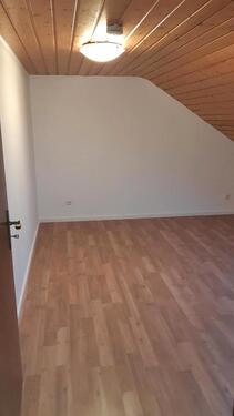 Foto - 2 Zimmer Dachgeschoßwohnung in Bischofsheim