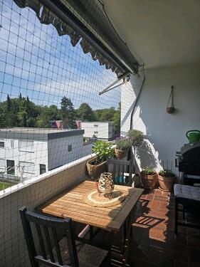 Foto - Großzügige 3,5 Zimmer-Wohnung mit Balkon & Tiefgarage- prov-frei
