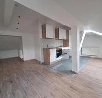 65 qm Dachwohnung in Eltmann - 555,00 EUR Kaltmiete, in Eltmann (PLZ: 97483)