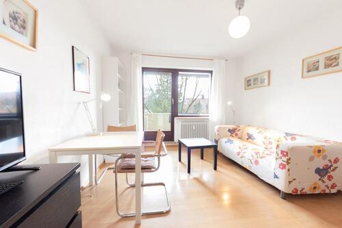 Foto - Möblierte 1 Zimmer-Wohnung mit Balkon in Sallern mit WLan