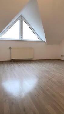 Foto - Zentrale 2,5 Zimmer-Whg mit Stellplatz & Dachboden - Top Lage