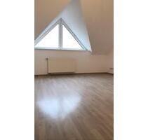 Zentrale 2,5 Zimmer-Whg mit Stellplatz & Dachboden - Top Lage - Wiesmoor