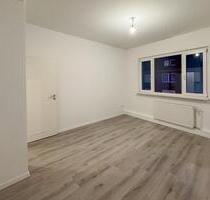 2 Zimmer – frisch renoviert – Wintergarten – opt. Stellplatz – TOP Lage! - Witten