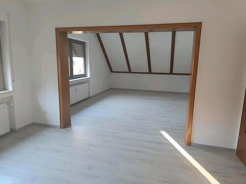 Foto - Helle Dachgeschosswohnung in 56271 Isenburg