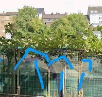 Zusehen ist die parkfläche für 4 fahrzeuge - Völklingen