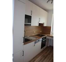 2 Zimmer Wohnung mit moderner Einbauküche und Balkon - Burghausen