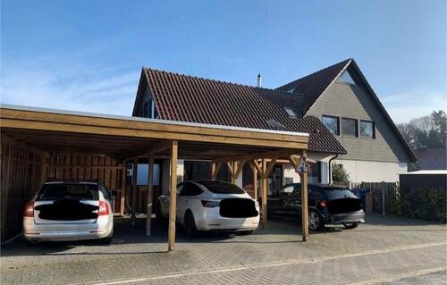 Foto - Großzügiges Einfamilienhaus mit Einliegerwohnung