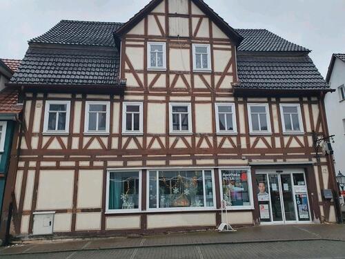 Foto - Haus mit Sanierungsbedarf - 275.000,00 EUR Kaufpreis,