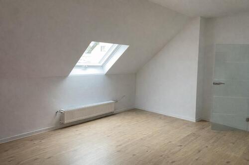 Foto - Helle DG Wohnung ca. 110 qm - 850,00&nbsp;EUR Kaltmiete, ca.&nbsp; 110,00&nbsp;m&sup2;
