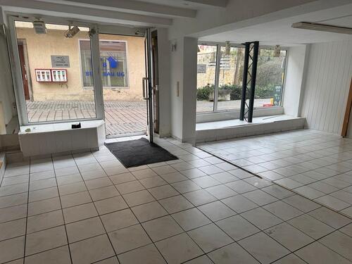 Foto - Laden in EhingenDonau - 950,00&nbsp;EUR Kaltmiete, ca.&nbsp; 80,00&nbsp;m&sup2;