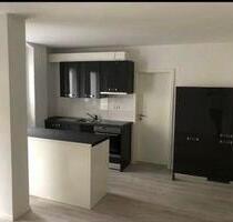 **2,5 Zimmer mit Garten in Untertürkheim** - Stuttgart Luginsland