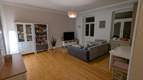 Foto - Schöne 3-Zimmer-Altbauwohnung - 1.000,00 EUR Kaltmiete,