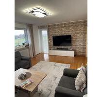 5 Zimmer Wohnung mit Balkon Garage und Stellplatz - Tegernheim