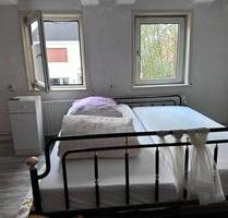 135m2 wohnung vermieten - 2.000,00 EUR Kaltmiete, ca.  135,00 m² in Brakel (PLZ: 33034)